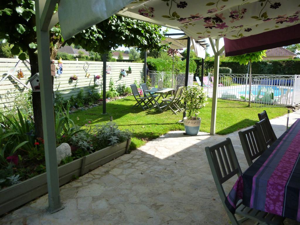 Chambres D'Hotes Le Clos Des Senteurs Malemort Exterior foto